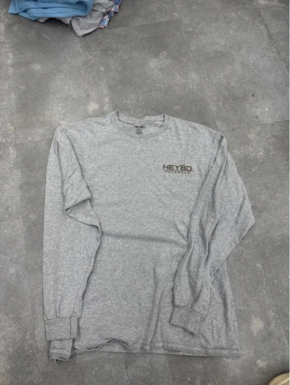 Men’s size large heybo shirt
